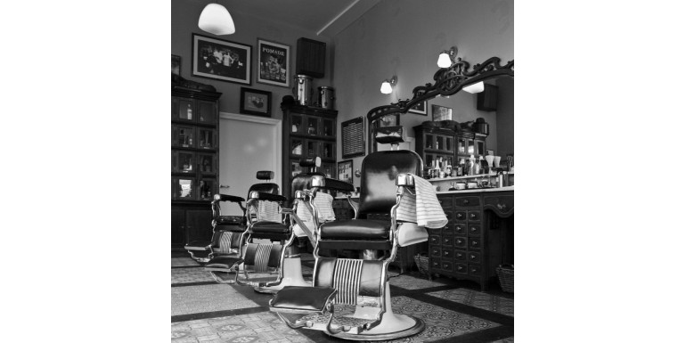 Comment choisir son huile pour barbe : Les conseils des meilleurs barbershops!